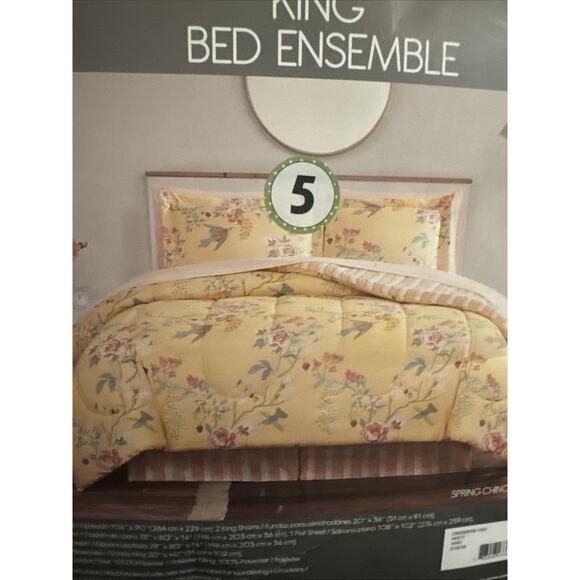 NIP Pem America Spring Chinoiserie 8-Pc. Comforter Set Yellow Reversible King - Picture 2 of 4